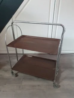 Desserte table chariot pliante sur roues des années 70 fabriquée par Bremshey Gerlinol en allemagne.