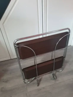 Desserte table chariot pliante sur roues des années 70 fabriquée par Bremshey Gerlinol en allemagne.