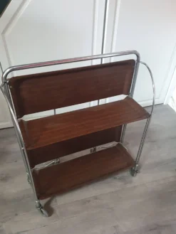 Desserte table chariot pliante sur roues des années 70 fabriquée par Bremshey Gerlinol en allemagne.