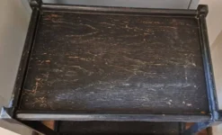 Desserte, table à roulettes, table d'appoint 1950 bois massif teinté noir