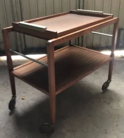 Desserte table sur roulettes scandinave années 60