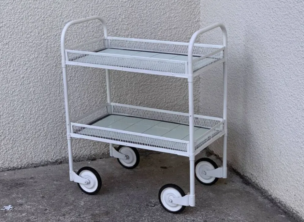 Desserte vintage en métal ajouré 1950