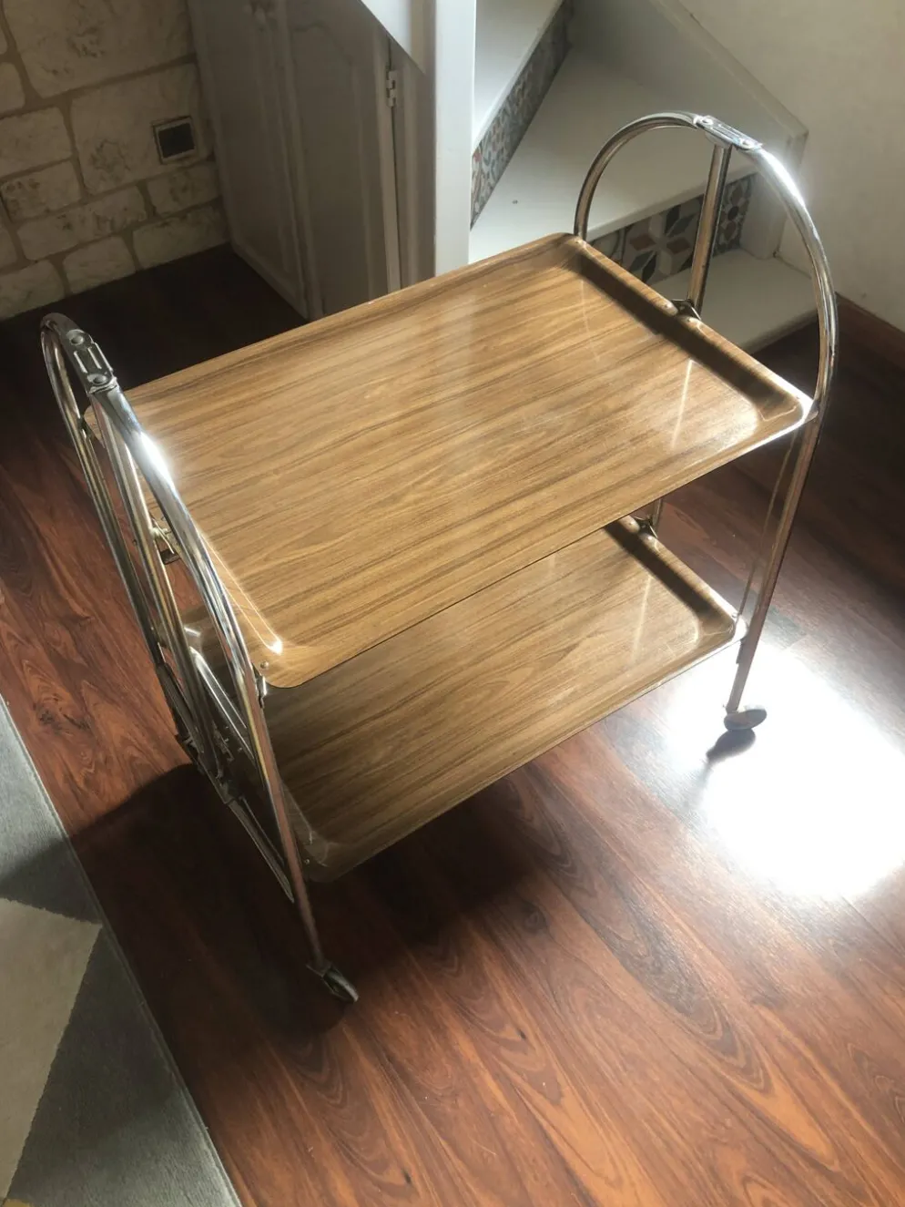Desserte vintage pliable modulable en formica pieds chromés
