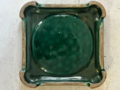 Dessous de bouteille Art déco en céramique émaillée verte mouchetée et dorée