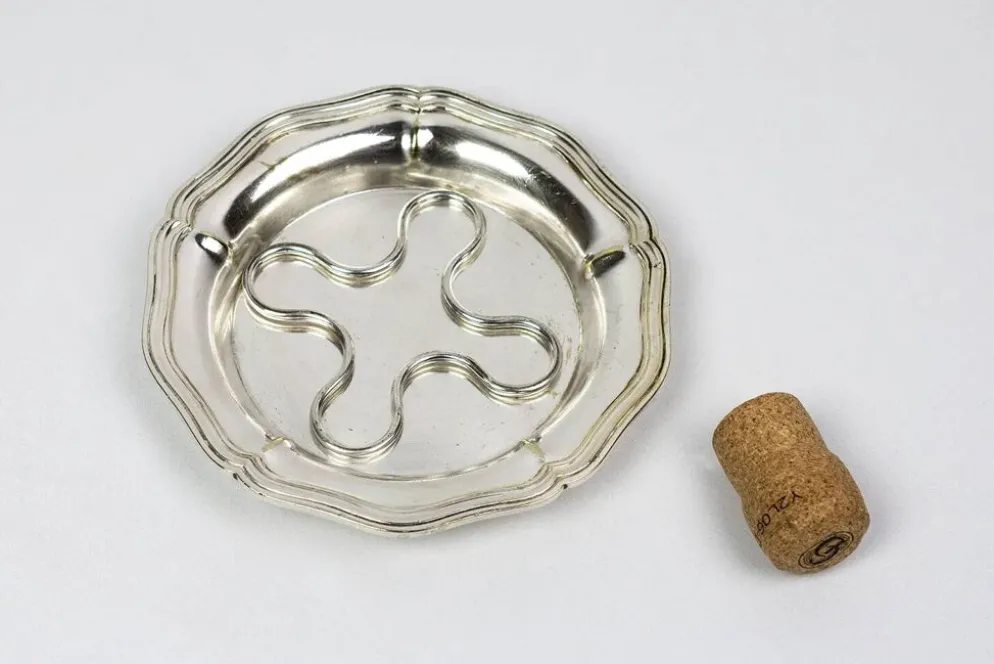 Dessous de bouteille Christofle en métal argenté, contours filets, XIXe
