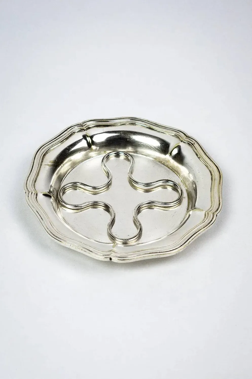 Dessous de bouteille Christofle en métal argenté, contours filets, XIXe