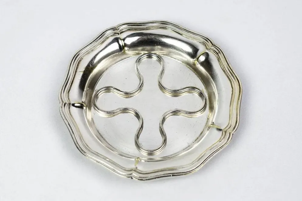 Dessous de bouteille Christofle en métal argenté, contours filets, XIXe