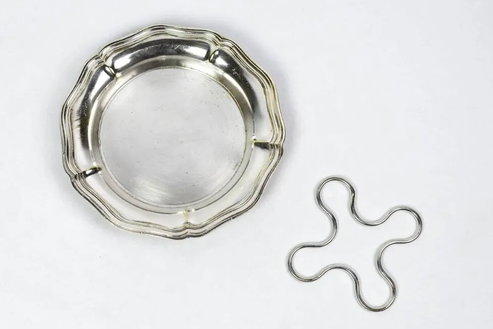 Dessous de bouteille Christofle en métal argenté, contours filets, XIXe