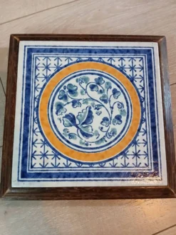 Dessous de plat ancien