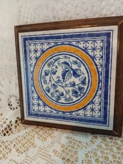 Dessous de plat ancien