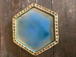 Dessous de plat ancien en grès émaillé bleu, France