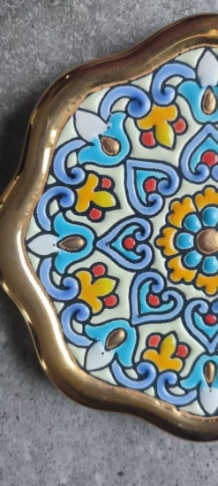 Dessous de plat Artecer Cuerda Seca en céramique et or 18 carats