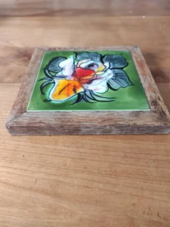 Dessous de plat avec carreau de faïence