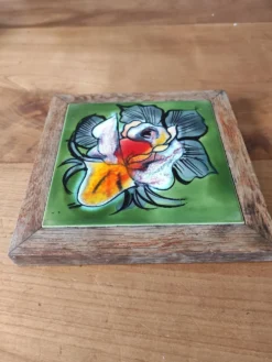 Dessous de plat avec carreau de faïence