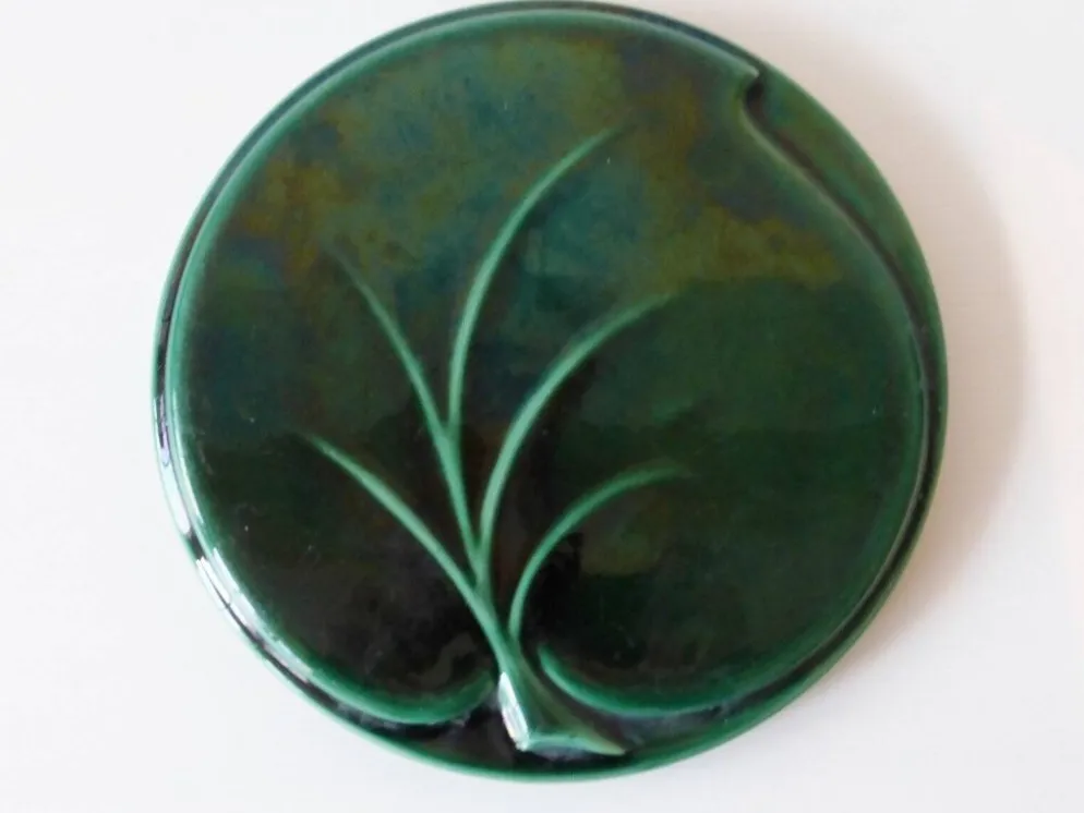 Dessous-de-plat céramique verte en forme de feuille - Vintage 1960