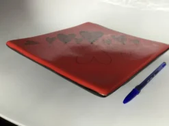 Dessous de plat cœur rouge