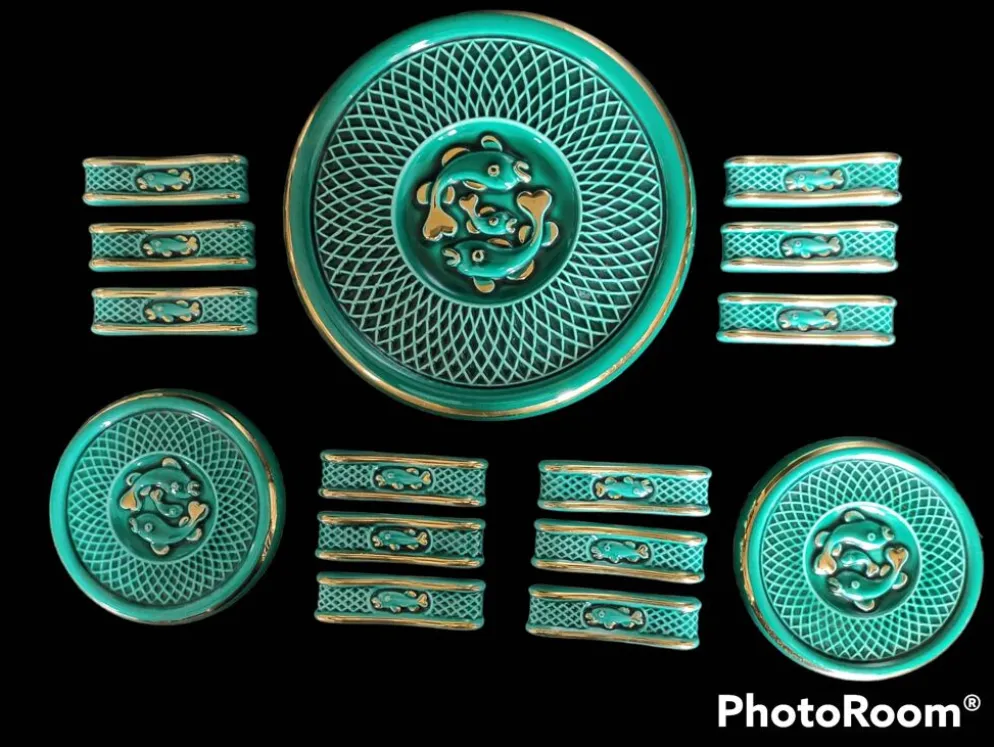 Dessous de plat, dessous de bouteille et porte-couteaux en céramique verte