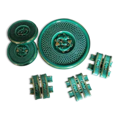 Dessous de plat, dessous de bouteille et porte-couteaux en céramique verte