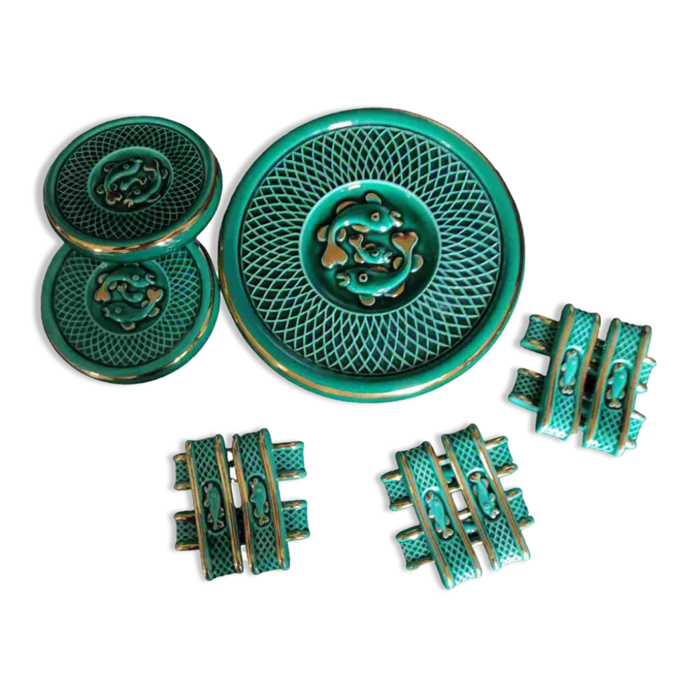 Dessous de plat, dessous de bouteille et porte-couteaux en céramique verte
