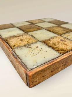 Dessous de plat en grès émaillé et bois style brutaliste, années 70