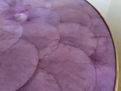 Dessous de plat en nacre mauve, Capiz des Philippines, cerclage laiton 1970