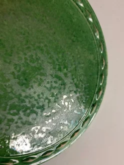 Dessous de plat en terre vernissée vert 1950 Aegitna Vallauris