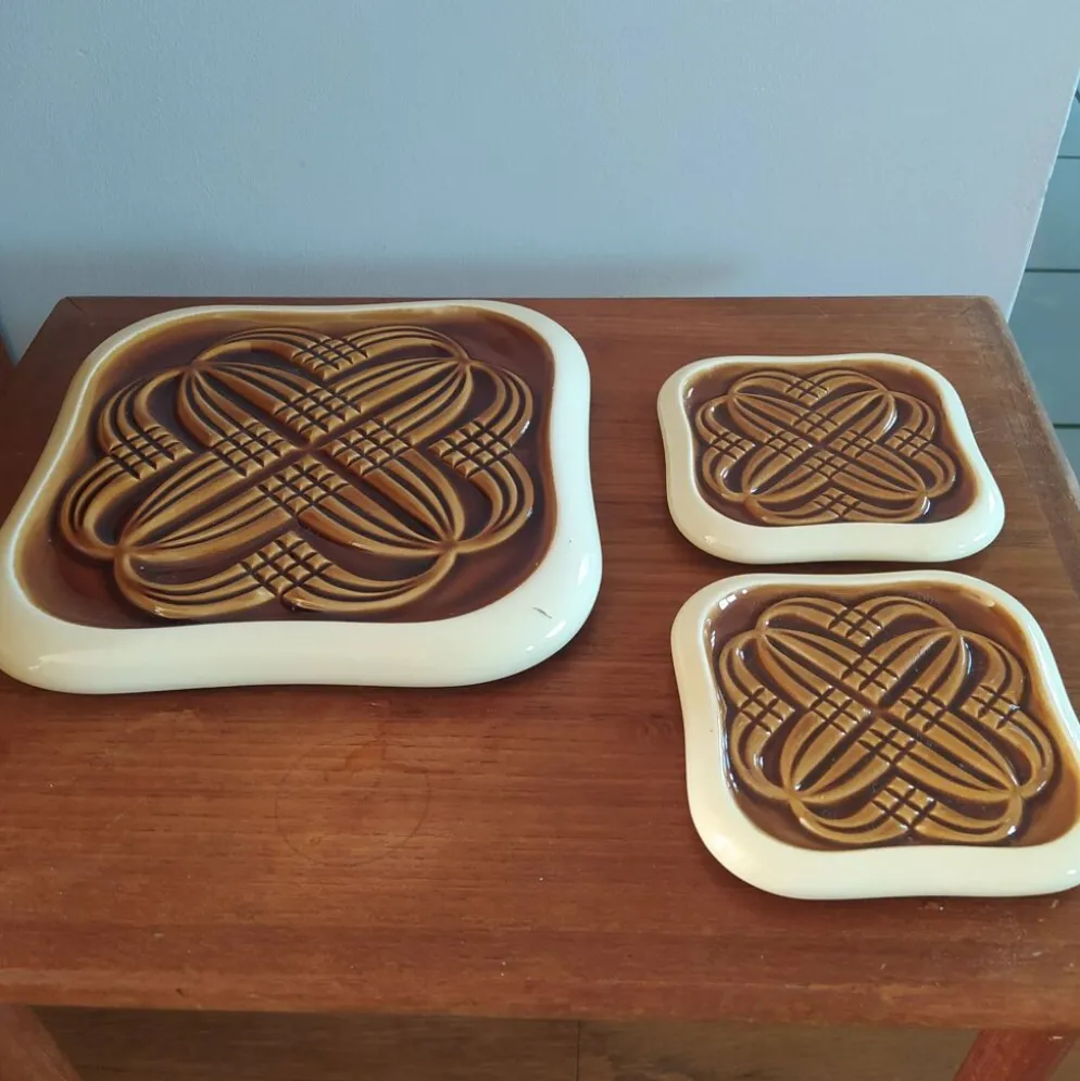 dessous de plat et bouteilles Verceram 1950