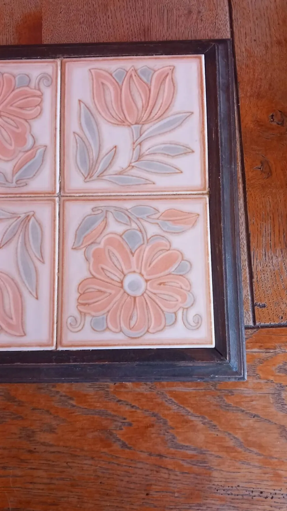Dessous de plat faïence céramique motifs floral tons pastel