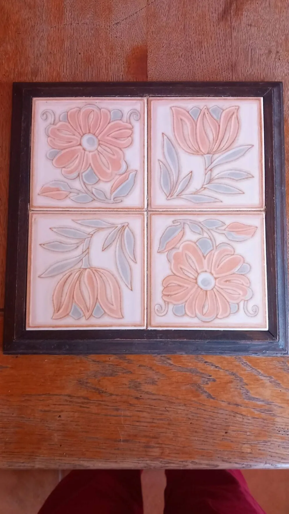 Dessous de plat faïence céramique motifs floral tons pastel
