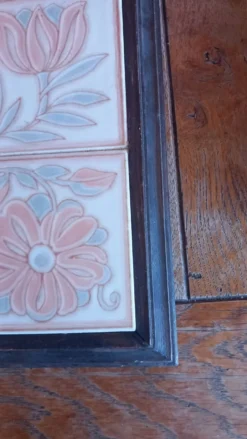 Dessous de plat faïence céramique motifs floral tons pastel
