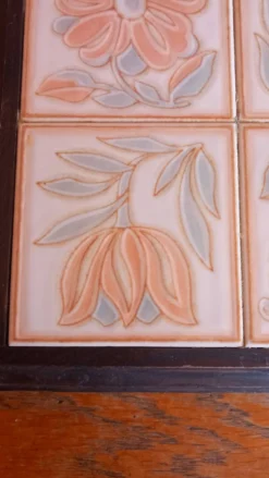 Dessous de plat faïence céramique motifs floral tons pastel