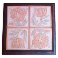 Dessous de plat faïence céramique motifs floral tons pastel