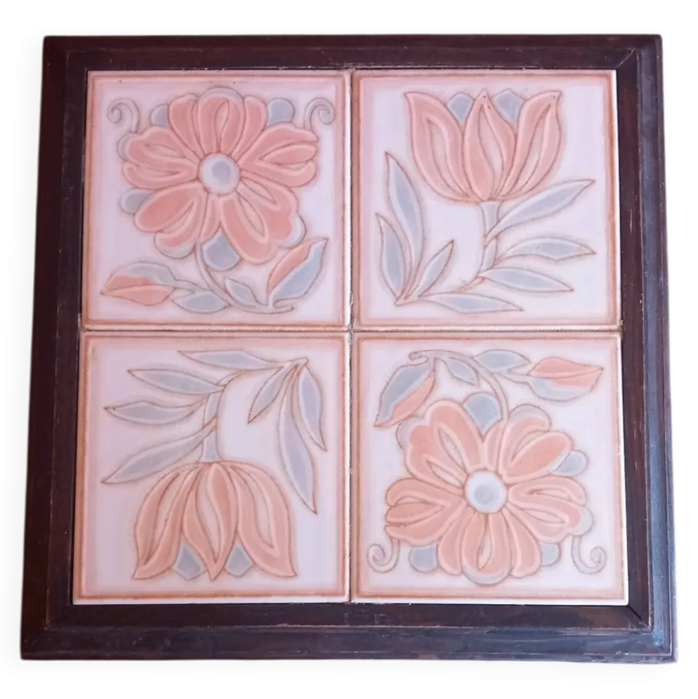 Dessous de plat faïence céramique motifs floral tons pastel