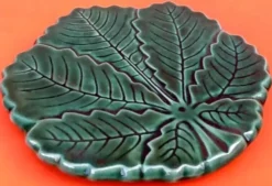 Dessous de plat feuille de vigne céramique émaillée années 1960