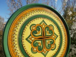 Dessous de plat ou plat Quimper Henriot géométrique