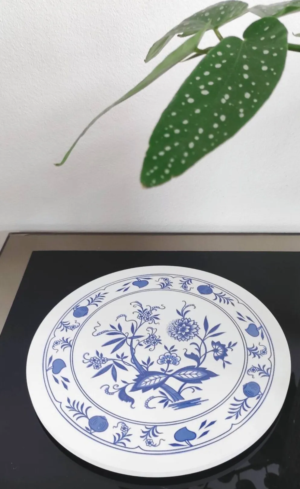 Dessous de plat rond vintage motif floral bleu - Années 70