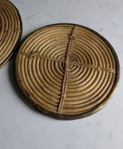 Dessous de plat rotin attribués à Gabriella Crespi