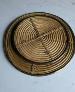 Dessous de plat rotin attribués à Gabriella Crespi