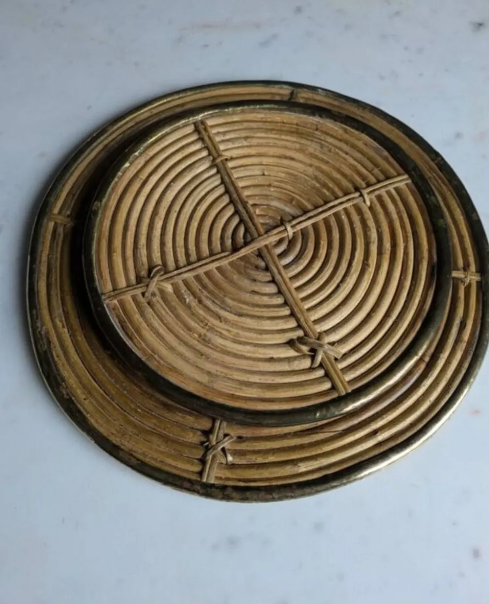 Dessous de plat rotin attribués à Gabriella Crespi