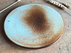 Dessous de plat Vintage en céramique émaillée par WOOP à Grimaud