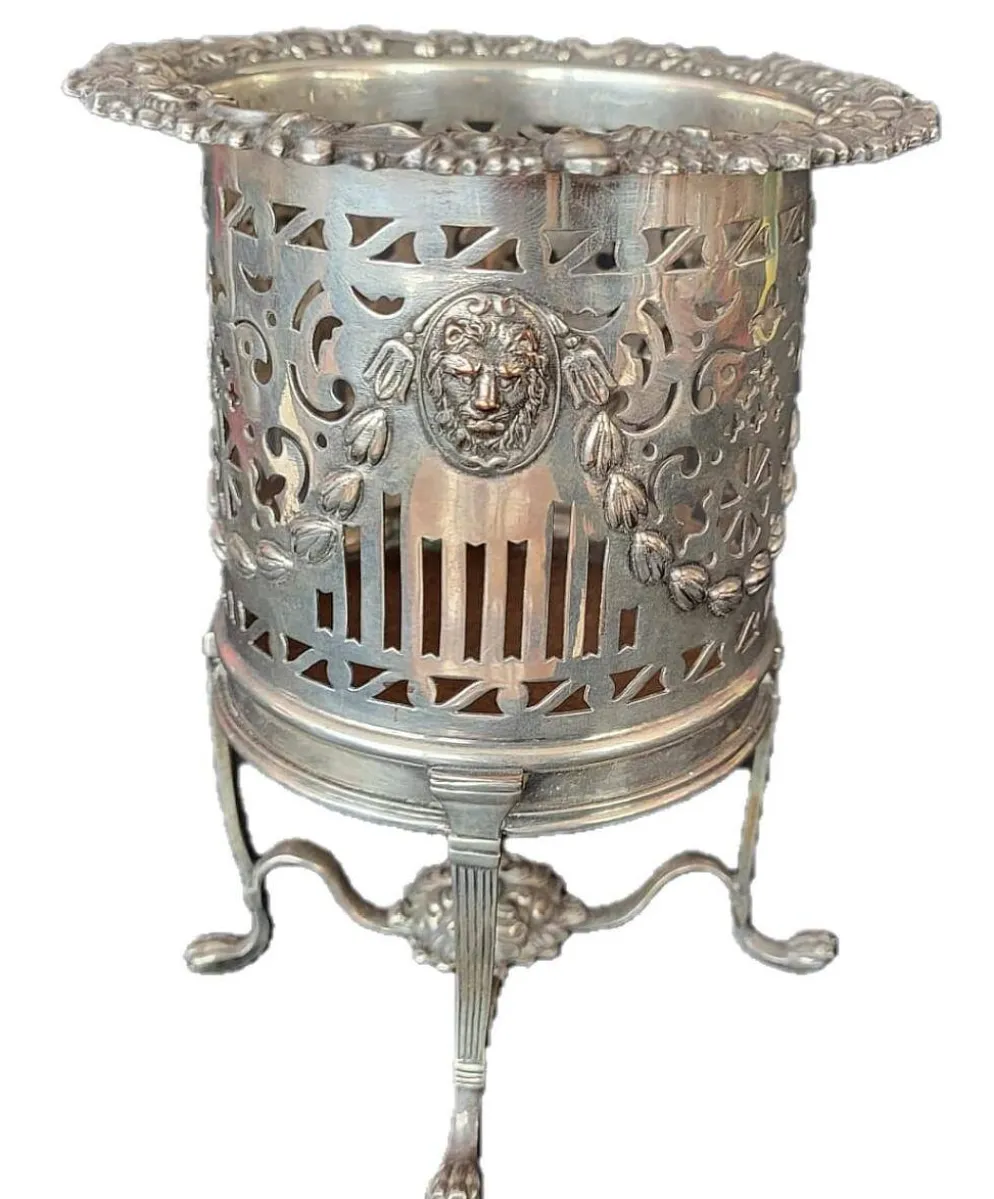 Dessous de verre antique victorien en plaqué argent avec support pour bouteille de vin en relief de style Sheffield