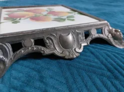 Dessous plat
