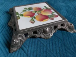 Dessous plat