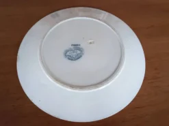 Deux assiettes plates anciennes Sarreguemines
