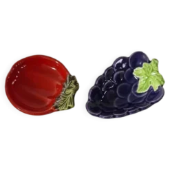 Deux coupelles en forme de fruits vintage
