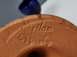 Deux mugs en céramique partiellement émaillée bleue, de Seilast Wisby Suède