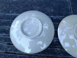 Deux petites assiettes de la poterie La Roue à Vallauris 1960/70