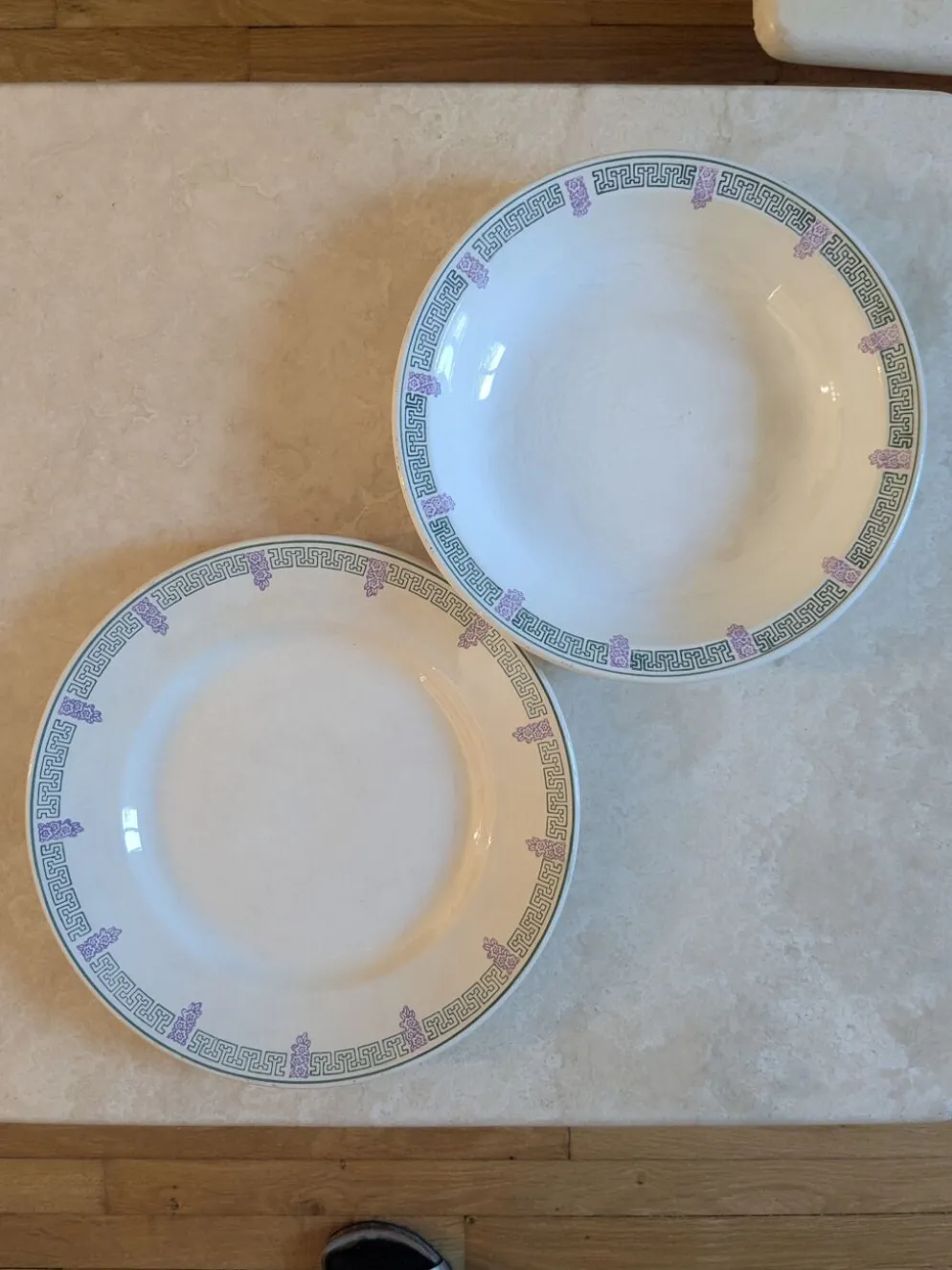 Deux plats de service Longwy Janina