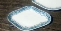 Deux ramequins en terre de fer de la faïencerie St Amand modèle Maroc