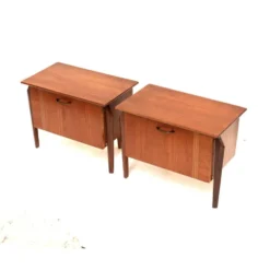 Deux tables de chevet vintage de Louis van Teeffelen pour Wébé des années 1960